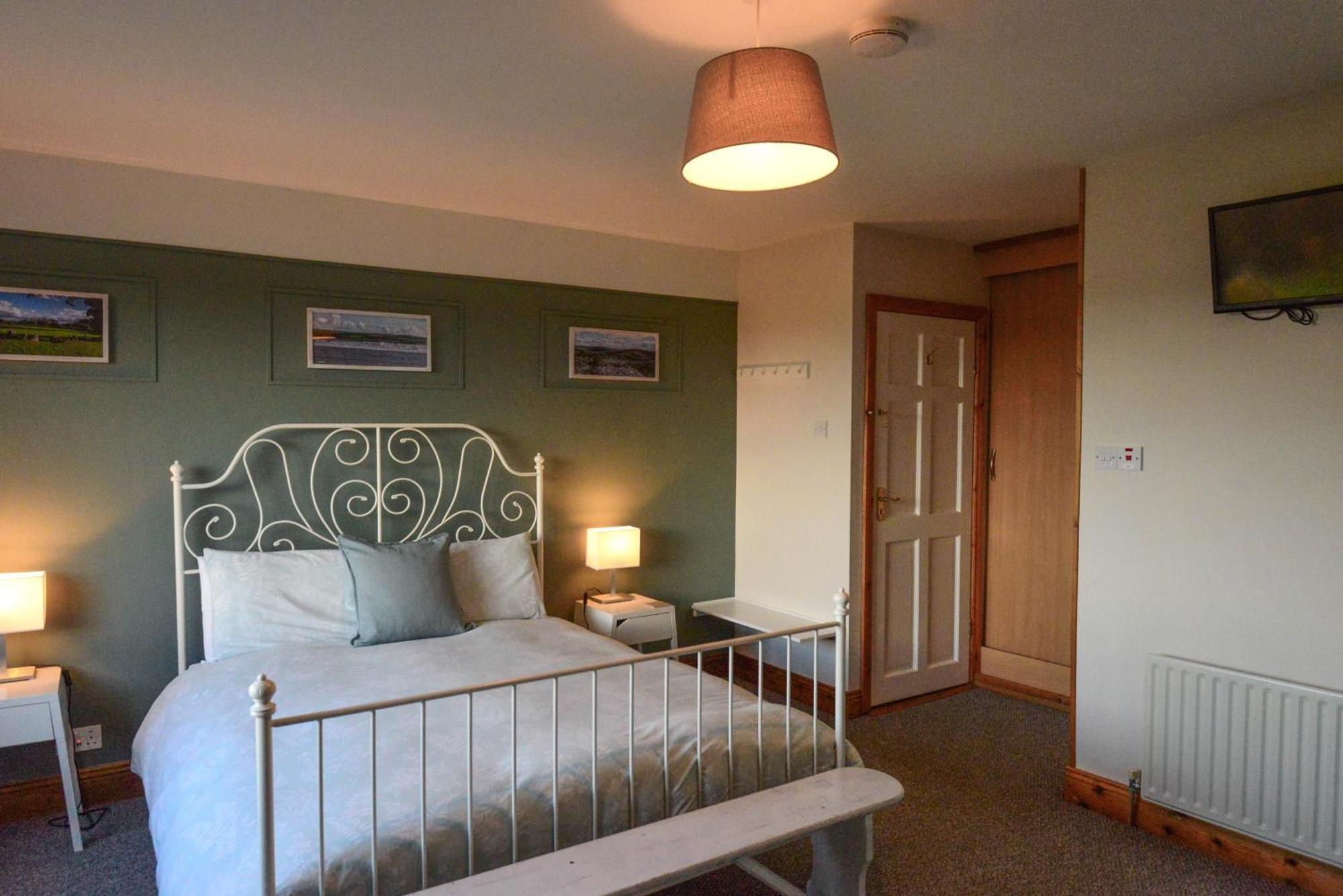 BlueTit Lodge Kilkee Exterior foto